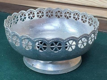 Вазочка конфетница СССР аллюминий (без стеклянной чаши) - Вольные стрелки