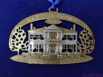 Коллекционная елочная игрушка "Magnolia Grange 1822" - Вольные стрелки